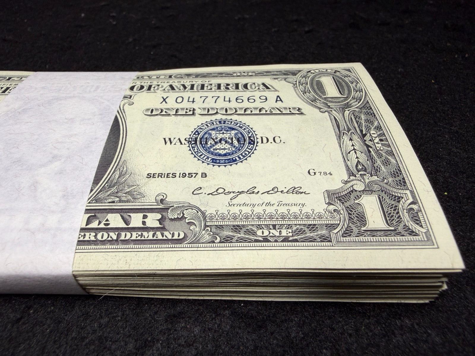 $1 One Dollar Silver Certificate Crisp UNC 1957 Era Note *BUYING 1 NOTE*